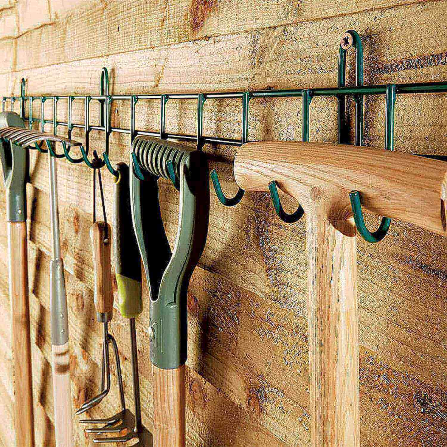 Hanging tool rack 