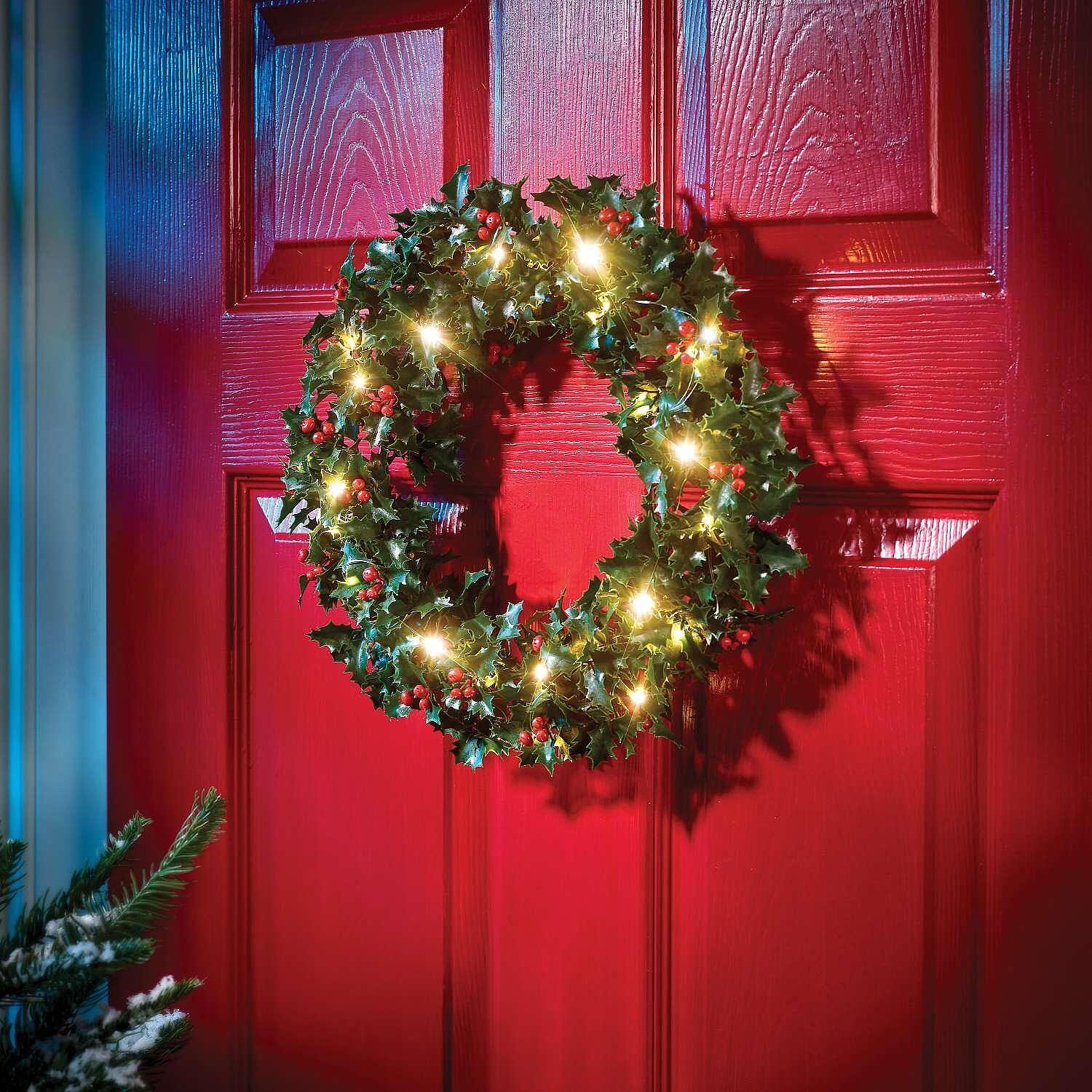 Outdoor Christmas Wreath Made Of Lights Outdoor Christmas Wreath Made Of Lights