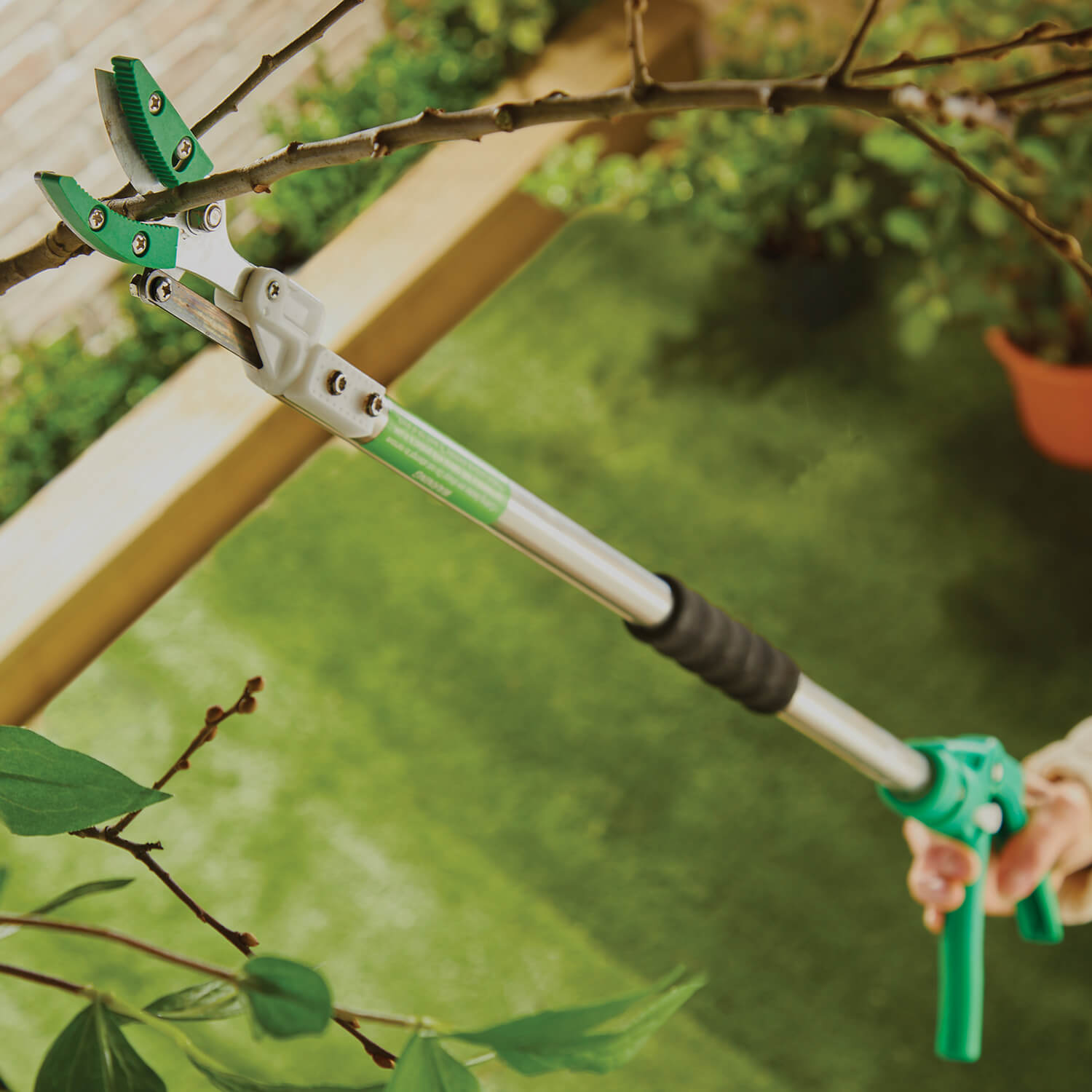 90cm Long-Reach Pruner