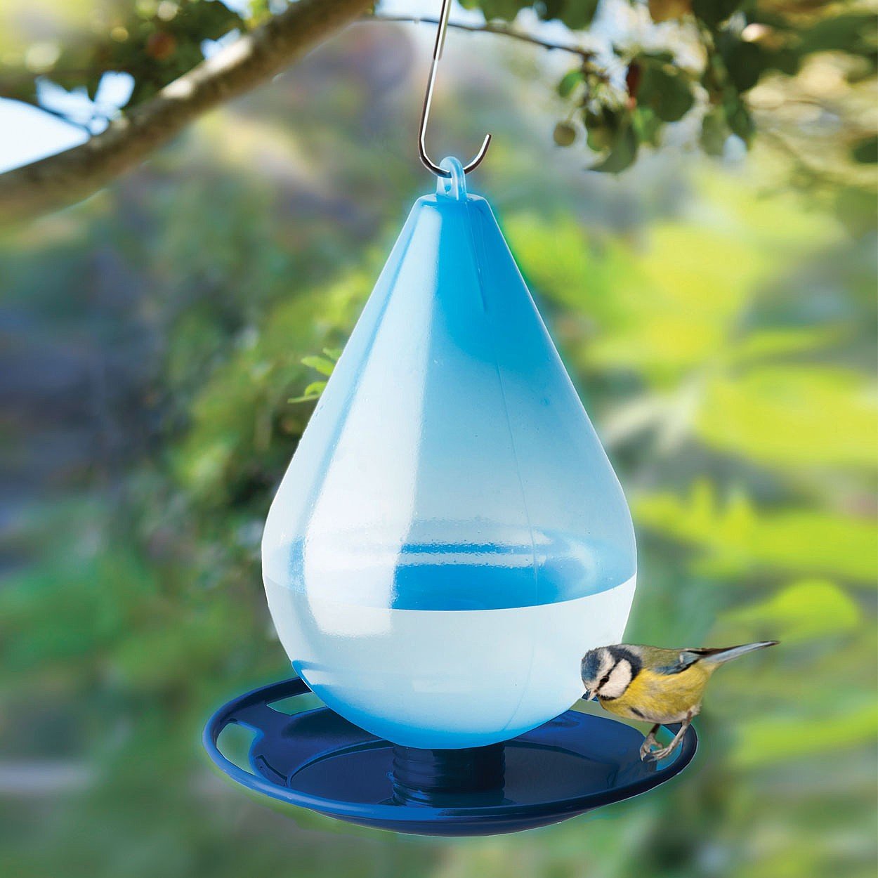 Droplet Bird Waterer give birds a continual water resource.