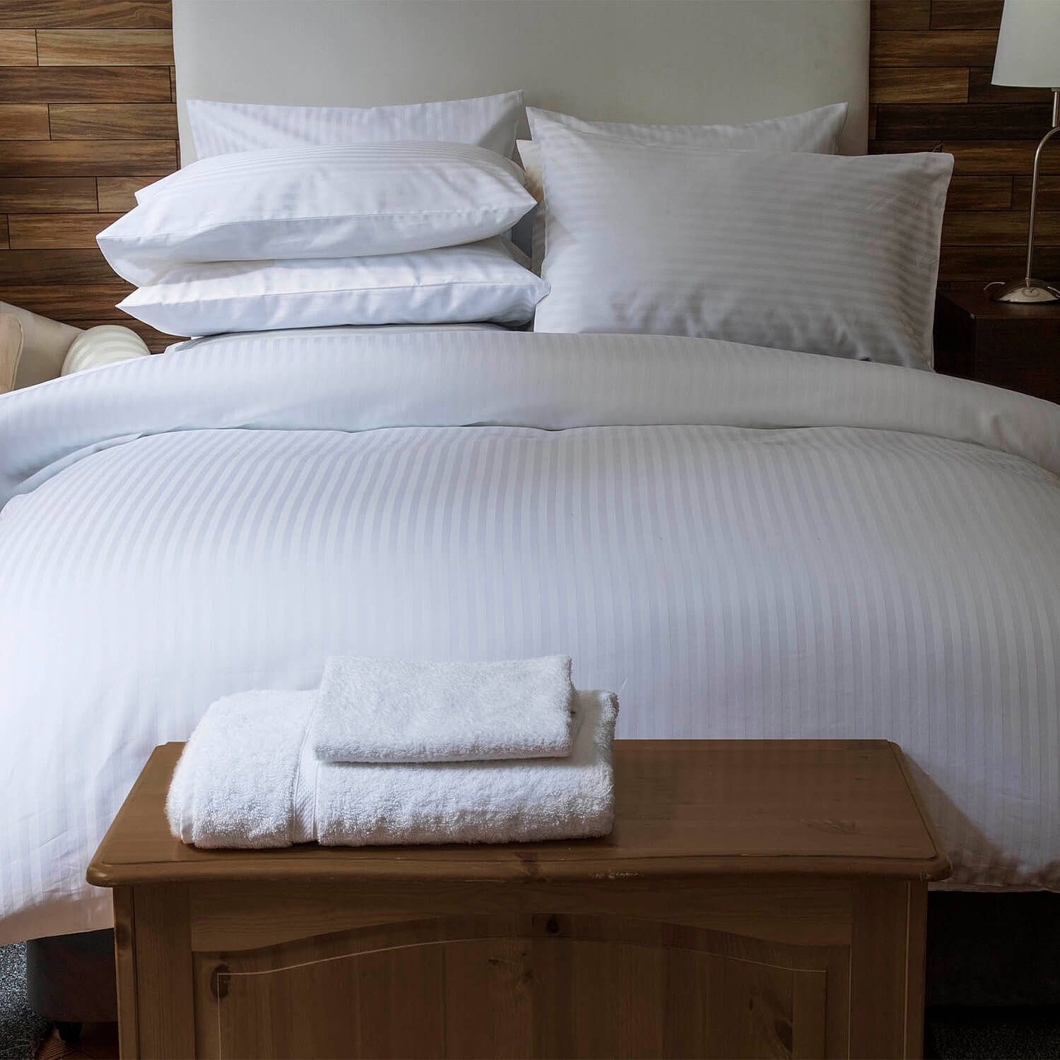 Coopers of Stortford Hotel Suite White S/King DUVet Set