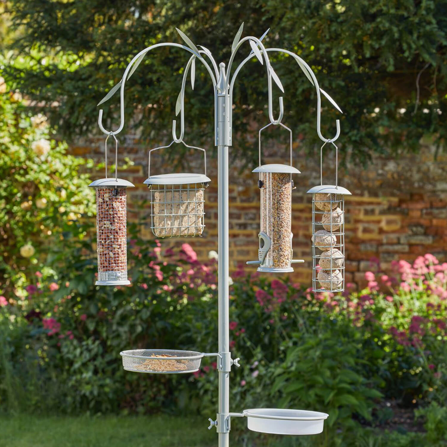Wild Willow Bird Feeding Station