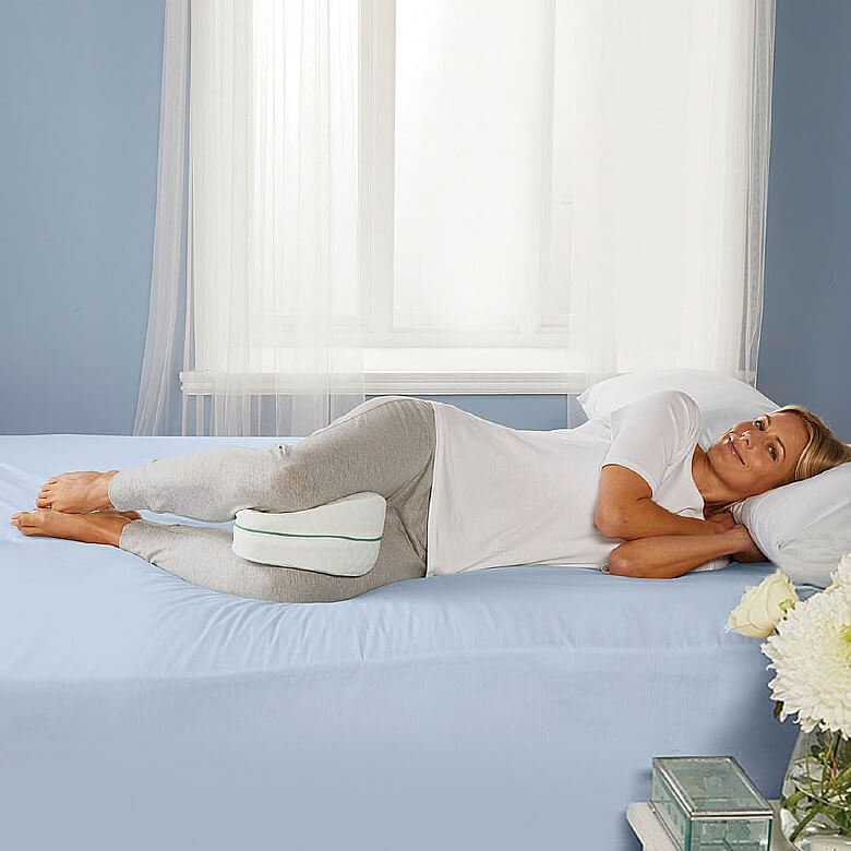 Leg Pillow For Sleeping // Leg Wedge Pillow - BLUZEN