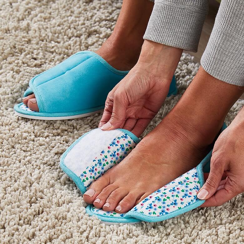 Easy hotsell fasten slippers