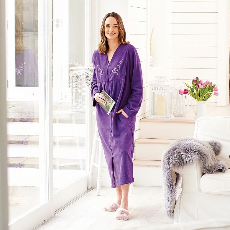 Personalised Embroidered His & Her Pair of Bathrobes/Dressing Gown - Slate  Grey : Amazon.co.uk: Fashion