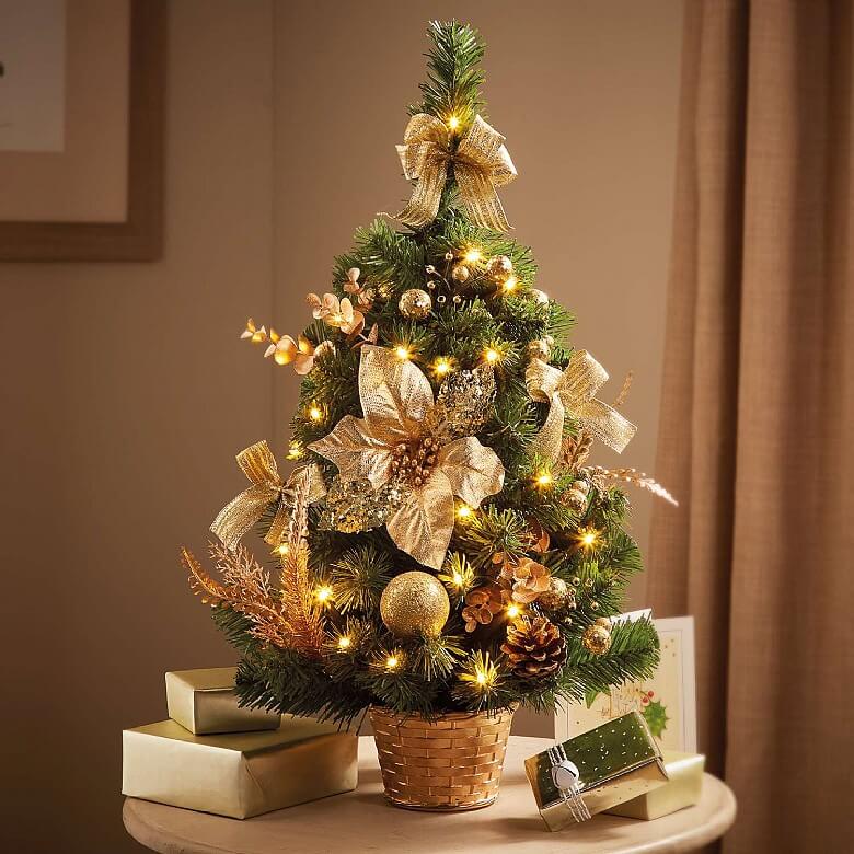 Winter Elegance Lighted 28 Inch Balsam Tabletop Tree Arvore De Natal Pequena,  Árvores De Natal Rústicas, Decoração De Arvore De Natal | Small Christmas  Tree With Lights(gold) 
