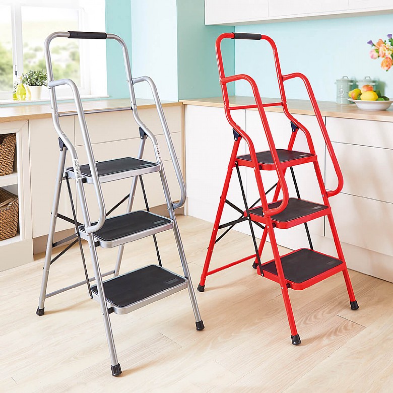 3 Step Safety Ladder antislip treads & feet easy storage