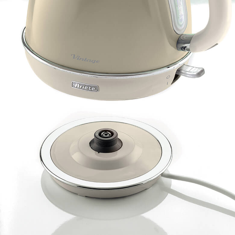 Ariete Vintage 1.7L Kettle Cream Coopers Of Stortford