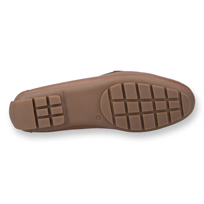 Hush Puppies Women s Eleanor Loafer Tan