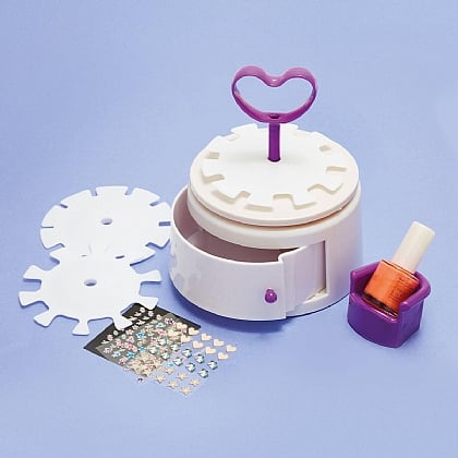 Nail Painting Station