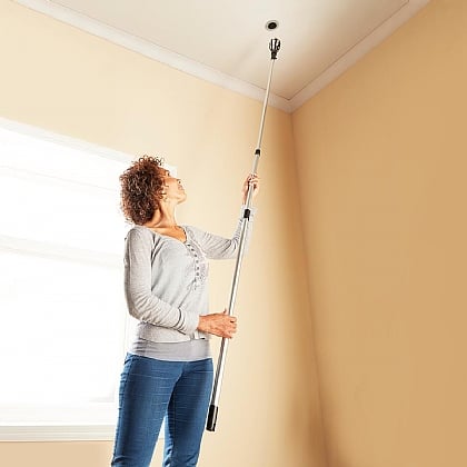 Light Bulb Changer