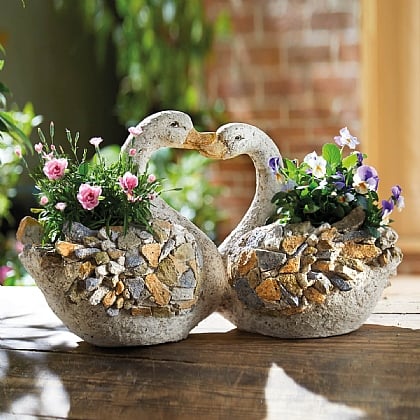 Loving Swan Planter