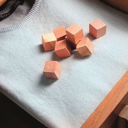 Cedar Wood Cubes