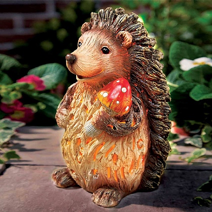 Solar Wood-Look Hedgehog